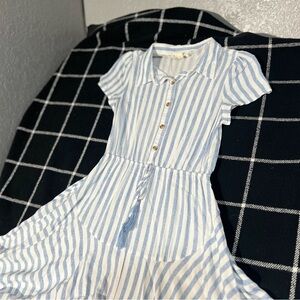 White and Blue Casual Midi Dress